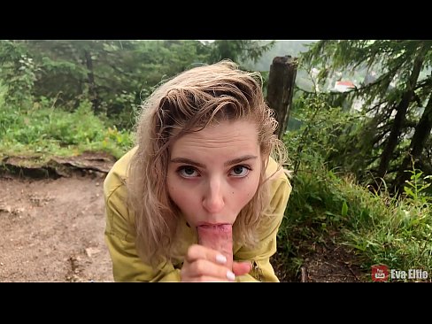 ❤️ Girl swallows cum sawise bukkake umum - Eva Elfi ☑ Porno ing jv.pornodil.ru